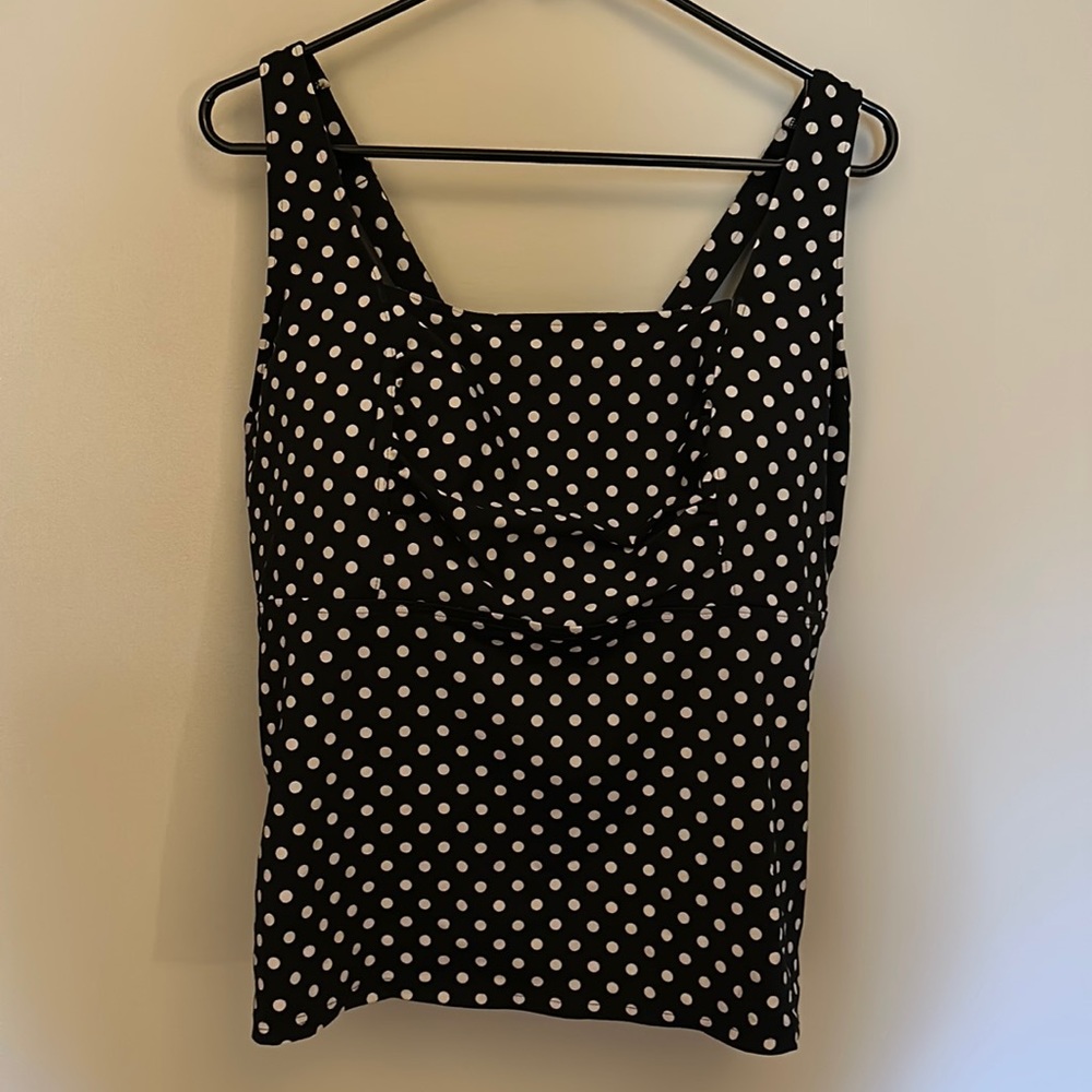 Tankini Top, Lands End, 16W, built in full cups with wire support.